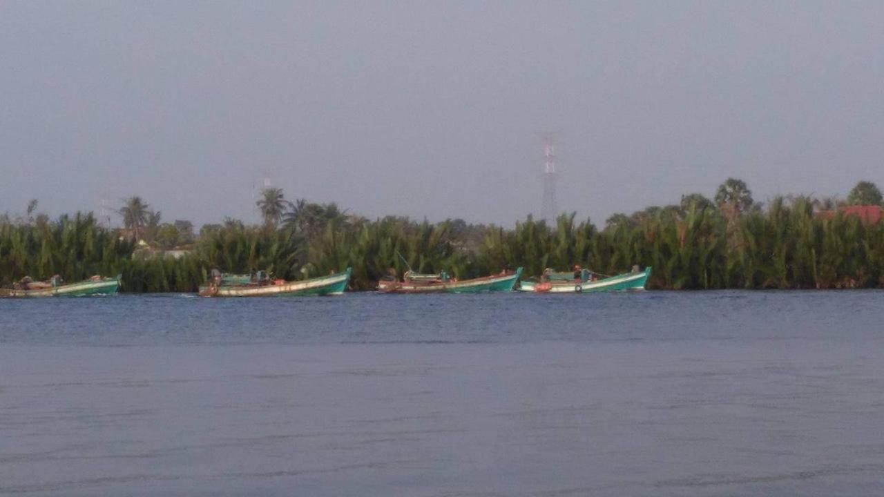 Kampot River Bungalow By Mama Hotel Kültér fotó